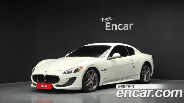 2016 Maserati GranTurismo