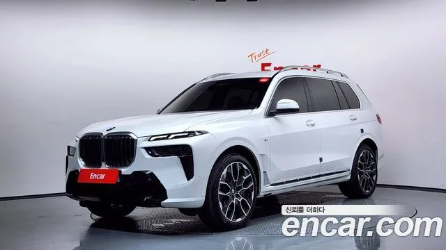 2025 BMW X7