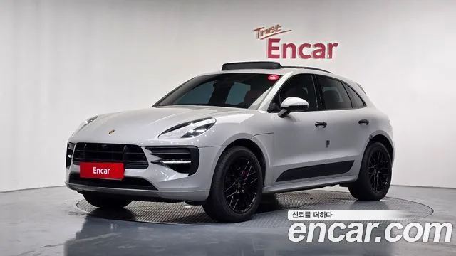 2020 Porsche Macan