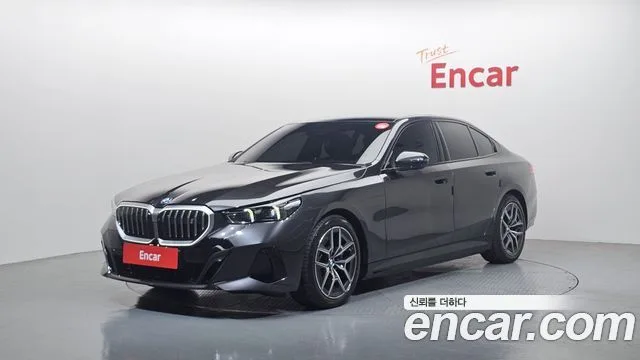 2026 BMW i5