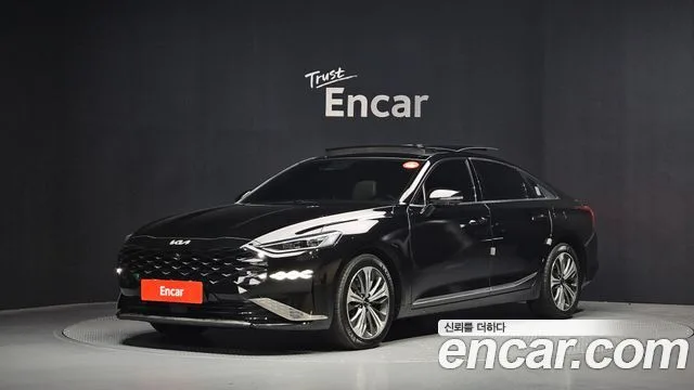 2022 Kia K8