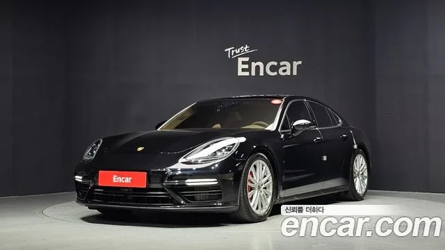 2017 Porsche Panamera