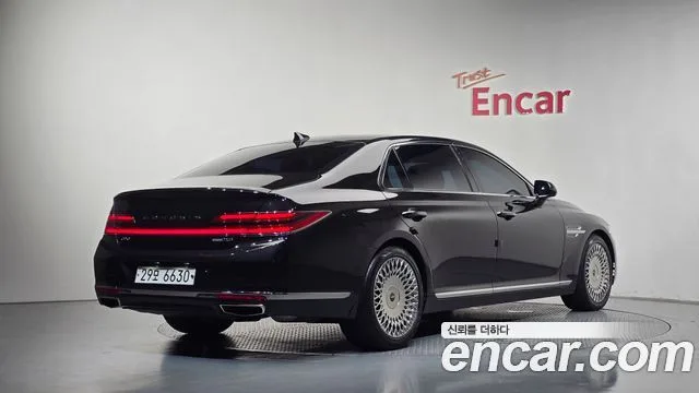 2019 Genesis G90