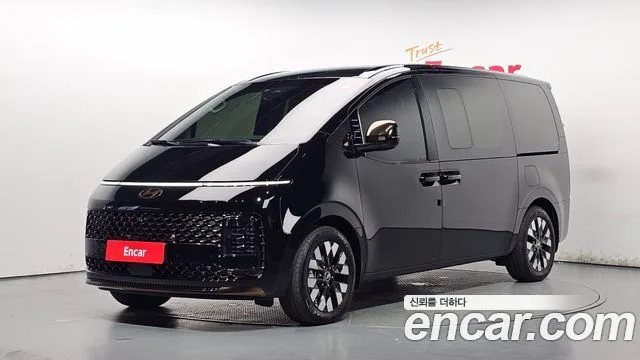 2025 Hyundai Staria