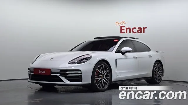 2021 Porsche Panamera