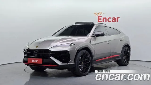 2025 Lamborghini Urus