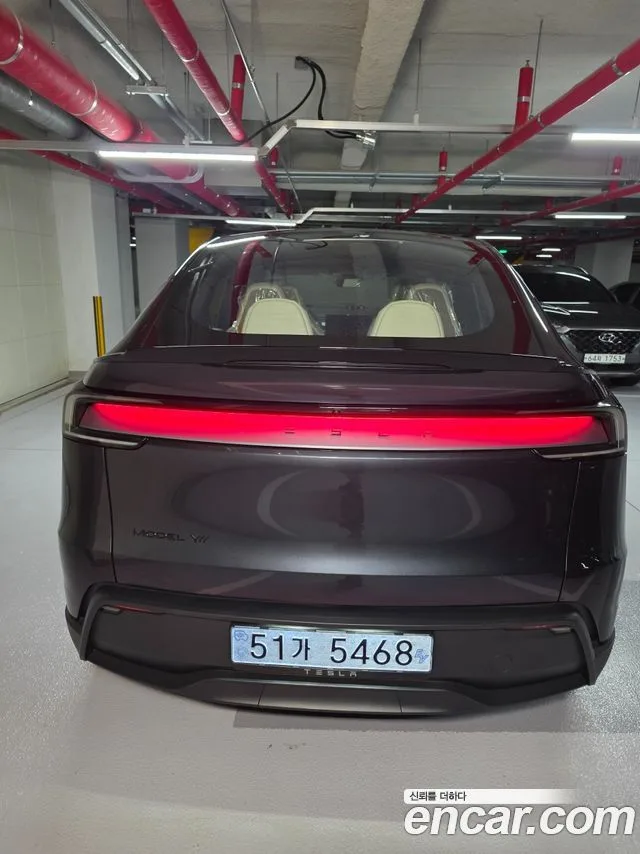 2026 Tesla Model Y, foto 4