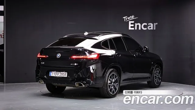 2024 BMW X4