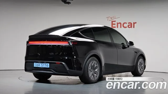 2026 Tesla Model Y