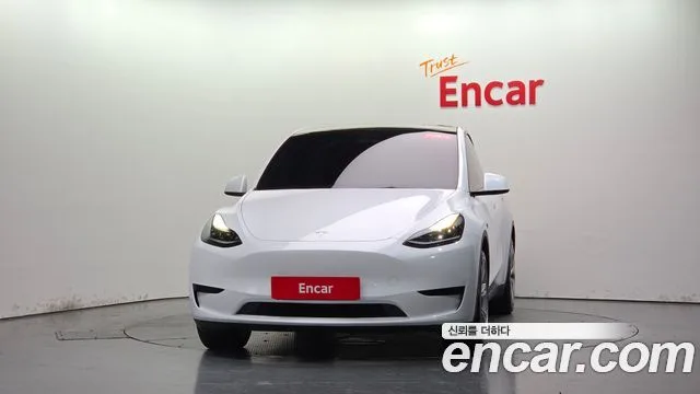 2024 Tesla Model Y, foto 2