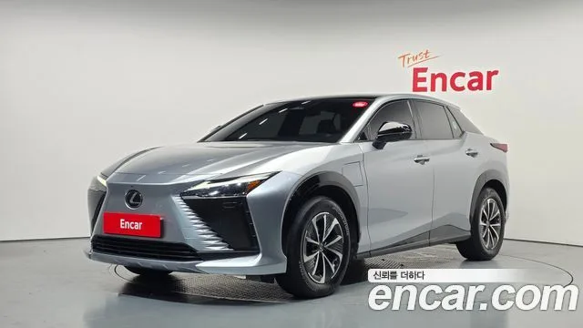 2023 Lexus RZ