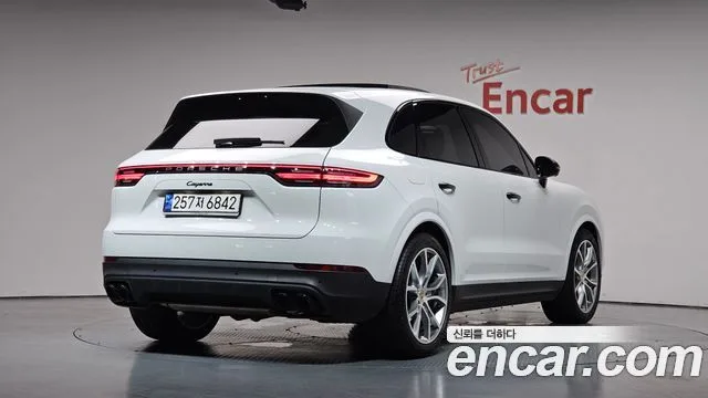 2023 Porsche Cayenne