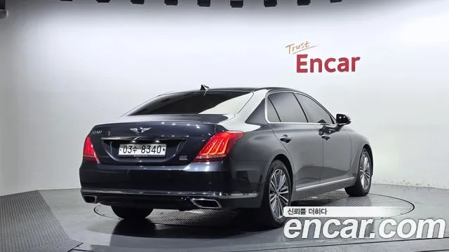 2017 Genesis EQ900, foto 2