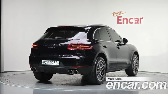2017 Porsche Macan, foto 2