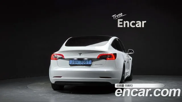 2020 Tesla Model 3, foto 3