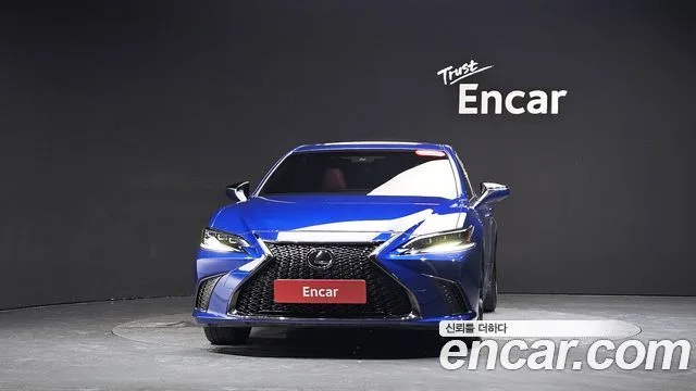 2023 Lexus ES, foto 2