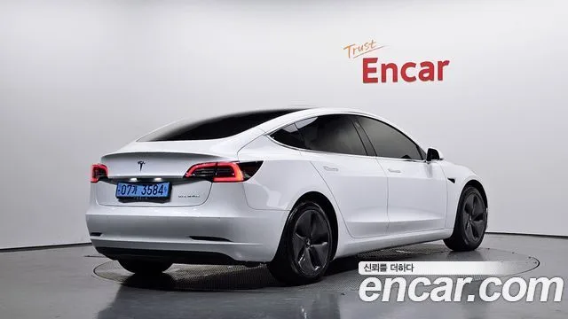 2020 Tesla Model 3