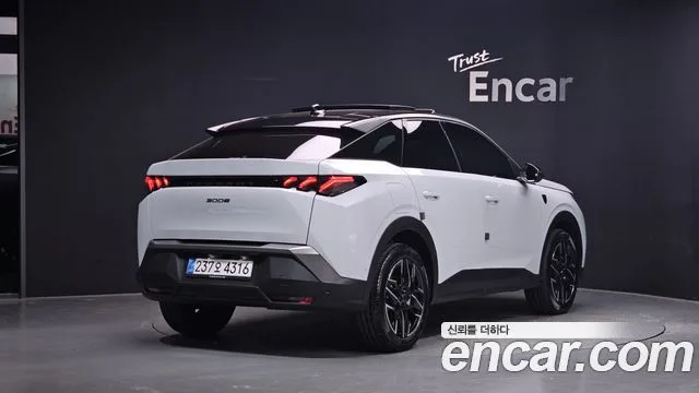 2025 Peugeot 3008