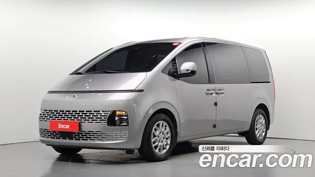 2022 Hyundai Staria