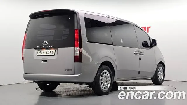 2022 Hyundai Staria, foto 2