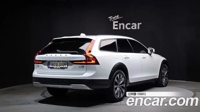 2023 Volvo V90, foto 2