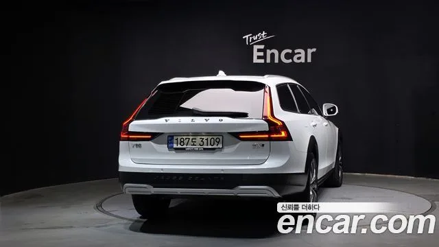 2023 Volvo V90, foto 4
