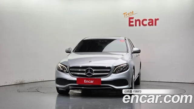 2017 Mercedes-Benz E-Class, foto 3