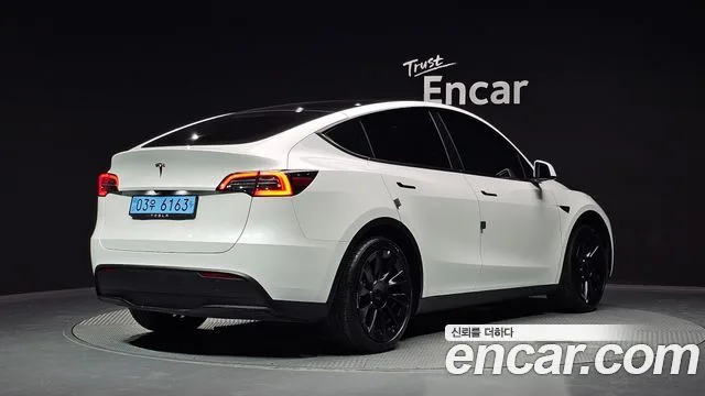 2023 Tesla Model Y