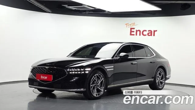 2022 Genesis G90