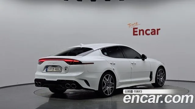 2023 Kia Stinger