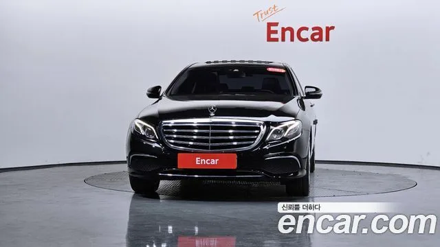 2017 Mercedes-Benz E-Class, foto 3