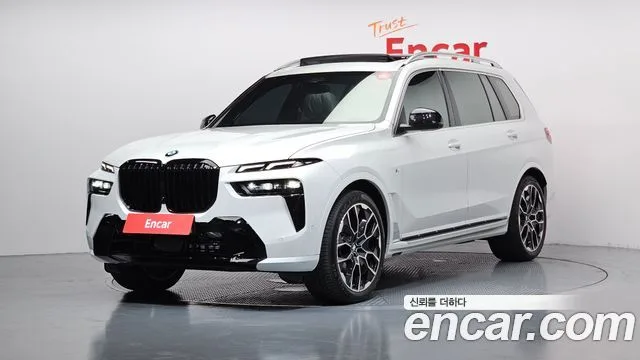 2025 BMW X7