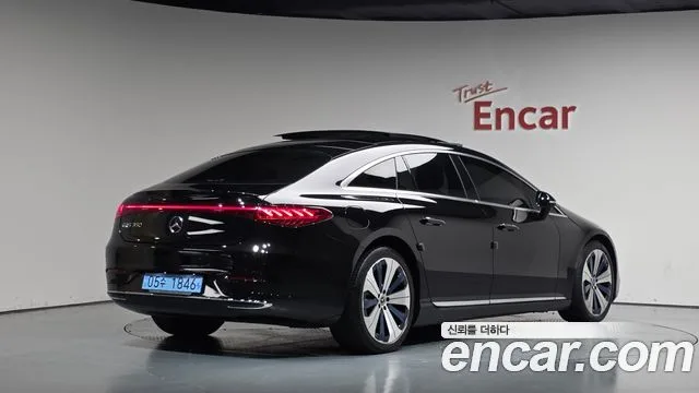 2022 Mercedes-Benz EQS