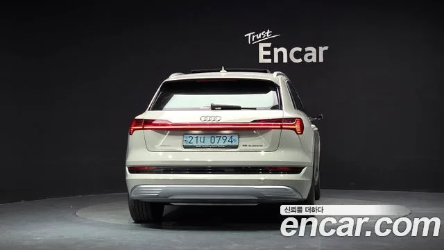 2020 Audi e-tron, foto 4