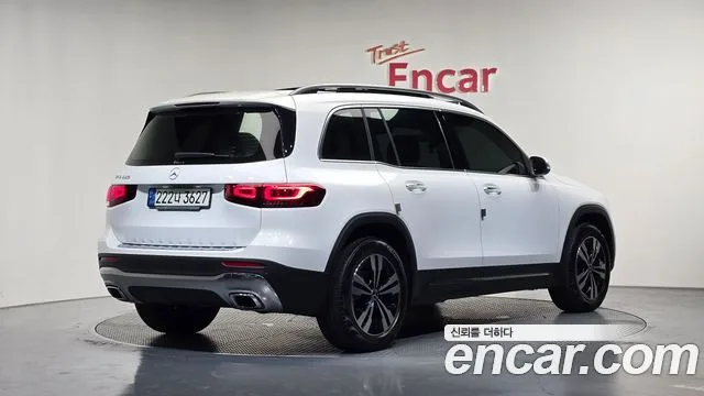 2021 Mercedes-Benz GLB-Class