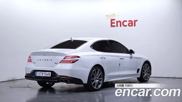 2022 Genesis G70