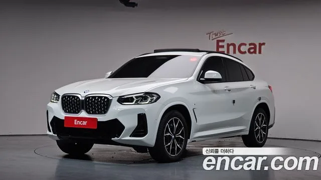 2023 BMW X4