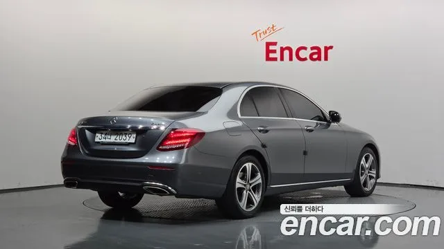 2017 Mercedes-Benz E-Class