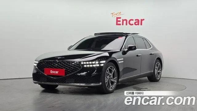 2023 Genesis G90
