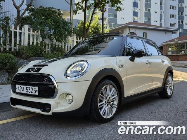 2017 Mini Cooper