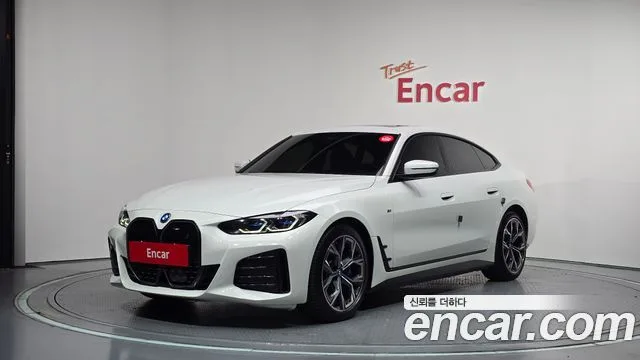 2024 BMW i4