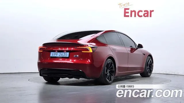 2025 Tesla Model 3