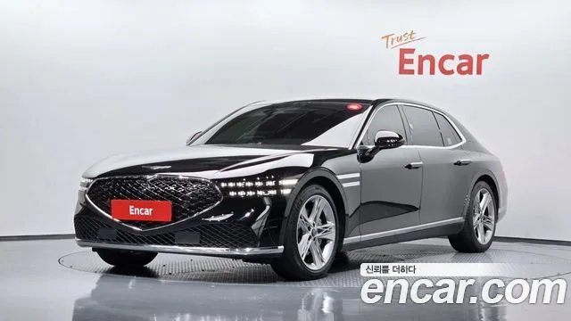 2022 Genesis G90