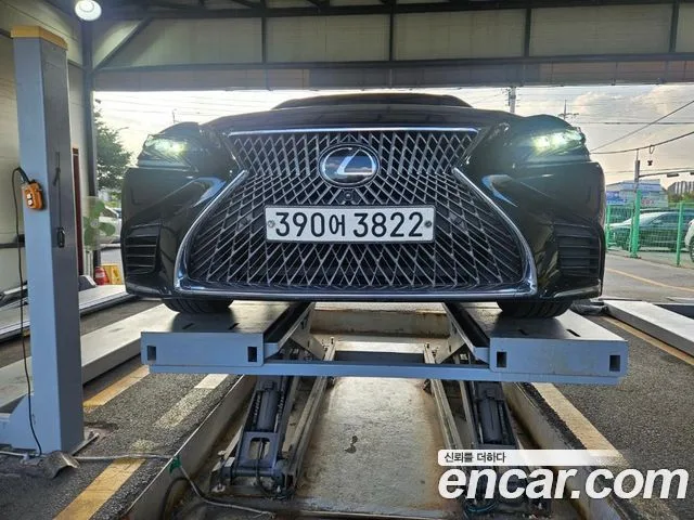 2019 Lexus LS