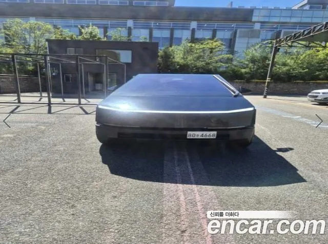 2026 Tesla Cybertruck