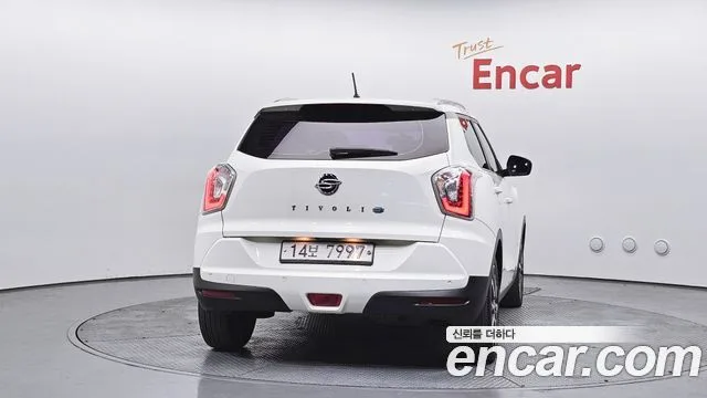 2016 KG Mobility Tivoli, foto 4