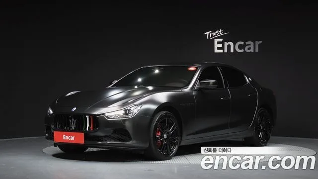 2017 Maserati Ghibli