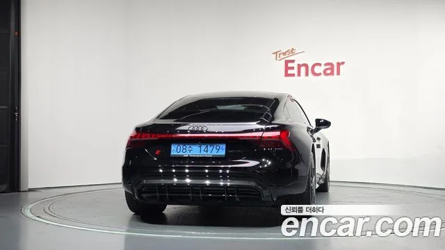 2022 Audi RS e-tron GT, foto 4