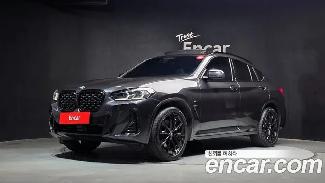2025 BMW X4
