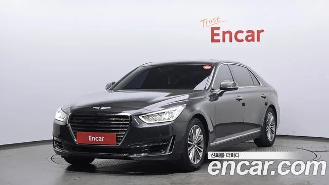 2018 Genesis EQ900